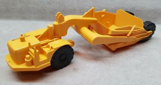 Vintage 1950 ' s Caterpillar Scraper Construction Toy NOS Revell 2