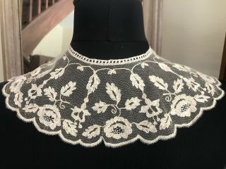 Gorgeous Antique Handmade Ladies Needle Lace Collar 26 " By 4 "