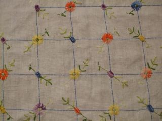 Antique Vintage Handmade Embroidery Linen /hand Woven 125cm Tablecloth