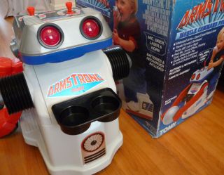 Vintage Tomy Armstrong Mobile Command Poweride; Child ' s sit on robot toy; 1980 ' s 7