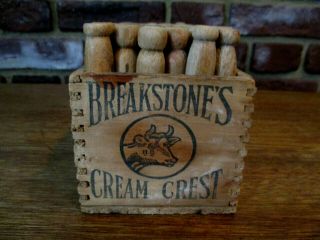 Vtg Primitive Wood Cheese Box,  90 Wooden Clothespins Farm House Laundry B ' Stone 4