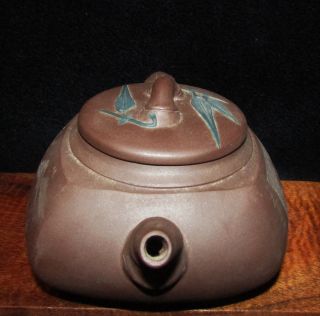 SIGNED VINTAGE CHINESE YIXING TEAPOT Purple Clay Writing on body Color elements 7