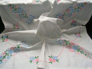 B ' FUL VTG RICHLY HAND EMBROIDERED TALL STAND BOUQUET & BOW IRISH LINEN TABLCLOTH 4