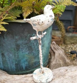 Ornamental Antique Cast Iron Bird On A Perch Garden Birdbath Ornament