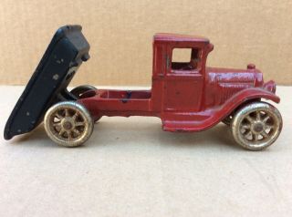 Vtg 1920’s Arcade Cast Iron Dump Truck Spoke Wheels Model T Body 5.  5” Long 4