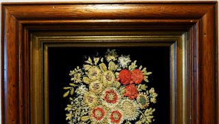 VERY SMALL LATE 19TH CENTURY NEEDLEWORK OF A FLORAL BOUQUET - c.  1890 2