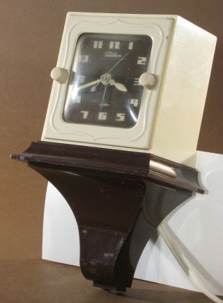 Vintage 1947 - 1948 7H135 Telechron Electric Wall Bracket Clock 