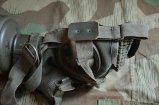 WWII German Gas Mask And Can 1940 Matching Set 12