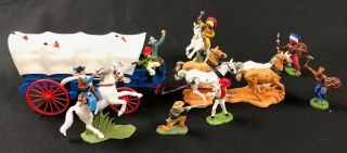 Vintage Britains Ltd 1972 Cowboys And Indians Horse And Carriage