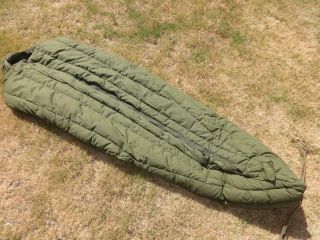 Us Military 1984 Extreme Cold Weather Down & Polyster Filled Mummy Sleeping Bag