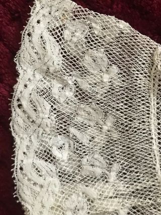 Perfect and Gorgeous VALENCIENNES LACE CUFFS 19th C. 8