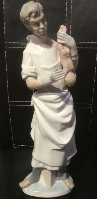 Large Lladro Obstetrician Dodtor With Newborn Porcelain Figurine