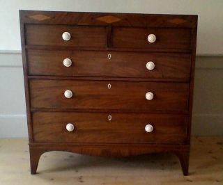 Period Hepplewhite Or Federal Style Chest Of Drawers