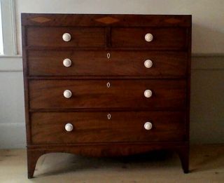 Period Hepplewhite or Federal Style Chest of Drawers 7