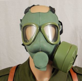 Yugoslavian / Yugo Serbian Military Surplus M1 Gas Mask,  60mm Filter,
