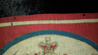 VICTORIAN TEXTILE FLAG/BANNER.  ROYAL COAT OF ARMS,  MOTTO.  GREAT COLORS. 4