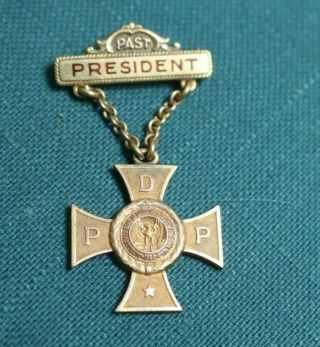 Past President Auxiliary Sons Of Union Veterans Of The Civil War 1883 Pin Back