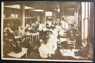 Cleveland,  Oh Ohio Postcard - Rppc W.  R.  U.  Dental School Infirmary 1910 Students