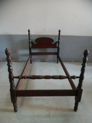 Vintage Mahogany Twin Bed W/ Pineapple Finals