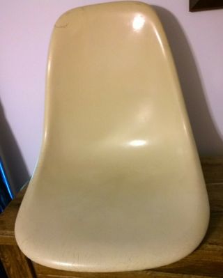Retro Herman Miller Fiberglass Chair " Shell,  Seat Only " Off White Some Scratches