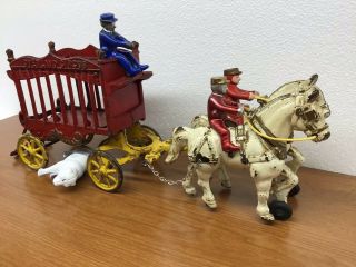 Antique KENTON cast iron circus wagon,  horse drawn with polar bear,  80 - years old 4