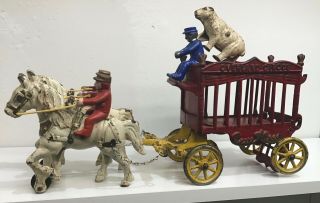 Antique KENTON cast iron circus wagon,  horse drawn with polar bear,  80 - years old 7