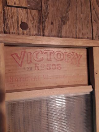 VINTAGE WASH BOARD VICTORY RIBBED GLASS WASHBOARD NO.  508 NATIONAL WOOD 3