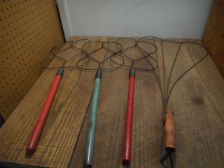 L4246 - (4) Antique Rug Beaters Woven Metal Wire Primitive Farm House Decor