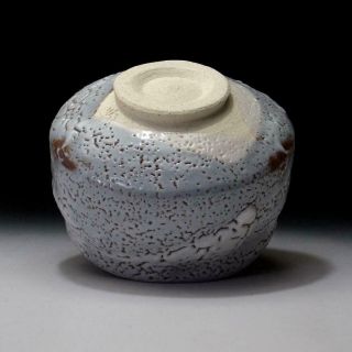 QQ9: Japanese Pottery Tea bowl,  Shino ware by Famous potter,  Shuichi Sawada 8