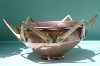 Antique Arts And Crafts Hammered Copper Bowl Brass Crown Handles Modernist Chic
