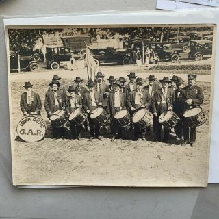 Gar 2 Vintage Photos Des Moines Iowa 1920s?? W Drums And Badges Ribbons