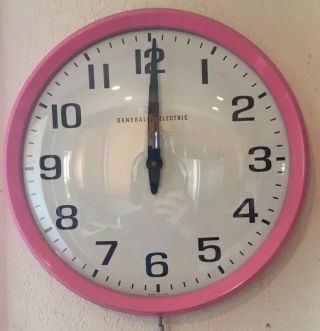 gE geNeRaL eleCtriC vtg pink ring wall clock model 2012 50s 60s mCm bubble glass 2
