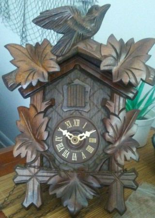 Vintage W.  Germany Black Forest Cuckoo Clock 25 - B G.  M.  1884288,  1692176