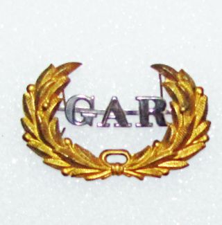 Civil War Army Of The Potomac G.  A.  R.  Wreath Badge For Hat,  Soldered Pins On Back