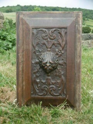 GOTHIC OAK CARVED PANEL WITH GROTESQUE LION MAN TO CENTRE C.  1700 ' s (2) 3