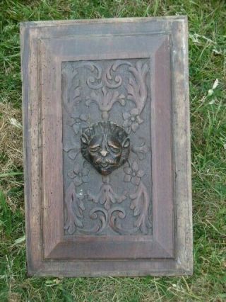 GOTHIC OAK CARVED PANEL WITH GROTESQUE LION MAN TO CENTRE C.  1700 ' s (2) 5