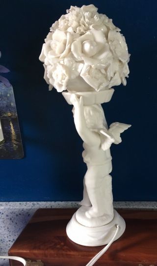 Vintage Bisque Porcelain & Milk Glass Cherub Desk Lamp 7350 4