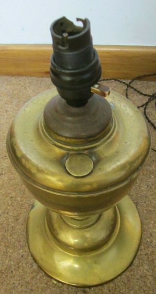 Victorian Antique/vintage Brass Paraffin Kerosene Oil Lamp