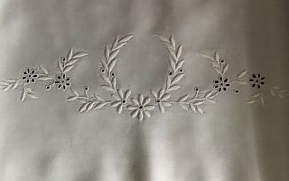 Stunning Long Antique Irish Linen Table/bed Runner Whitework Embroidery.