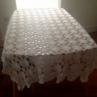 Snow White Crochet Tablecloth Hand Made In Italy Vintage Large 120 X 208 Cm