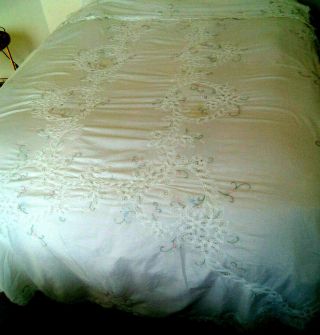 French Vintage Cotton And Lace Bed Cover