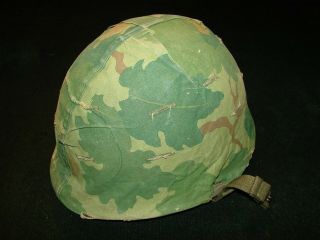 Us Vietnam Period Early Front Seam M1 Combat Helmet W/ Mitchell Cover And Liner.