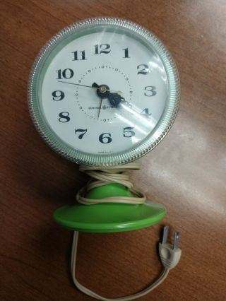 Vintage General Electric Alarm Clock Art Deco 7358 Green Case Cylindrical Base