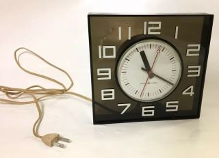 Vintage Black/white Kitchen General Electric Wall Clock Model 2173 Great