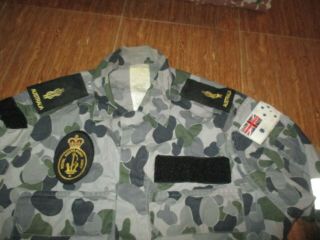 Australia Navy Camo Shirt Patches Size 100l,  Very Good