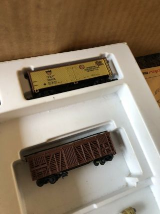 ARNOLD RAPIDO TRAIN SET & TRACK SET West Germany Vintage Santa Fe Firestone Toy 5