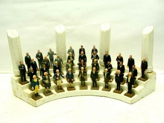 Vintage Marx Miniature Presidents 1960’s Set Of 35 With Display And Pillars