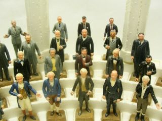 Vintage MARX Miniature Presidents 1960’s Set of 35 With Display And Pillars 3
