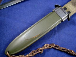 WWII US M3 FIGHTING KNIFE - BLADE MARKED US M3 CAMILLUS - Correct M8 SCABBARD 6