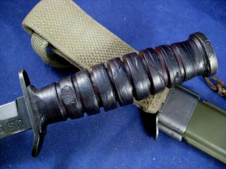 WWII US M3 FIGHTING KNIFE - BLADE MARKED US M3 CAMILLUS - Correct M8 SCABBARD 9